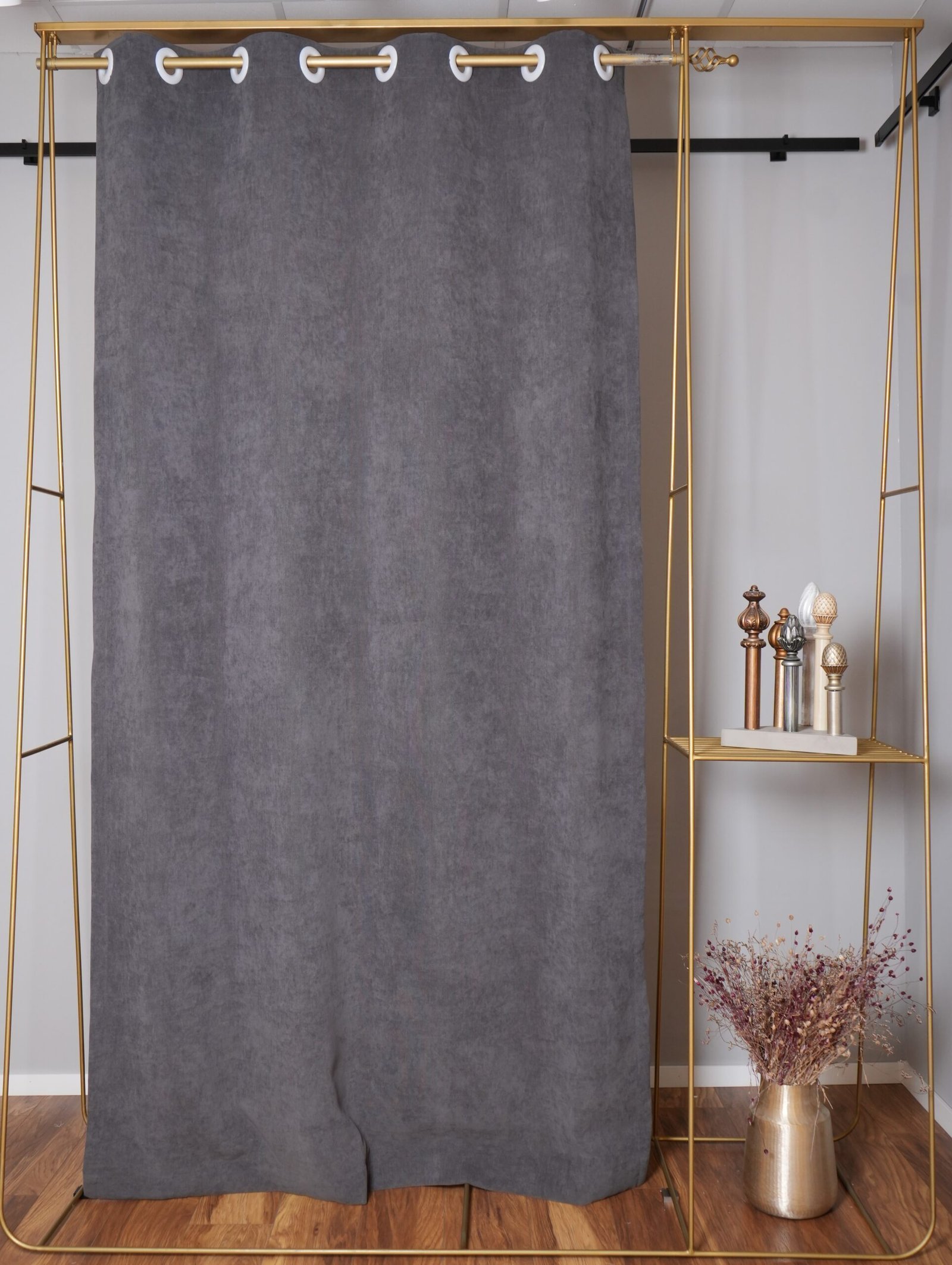 DSC09843-scaled-1.jpg Verdunkelungsvorhang Sinfonia 100% Blackout - Image 1